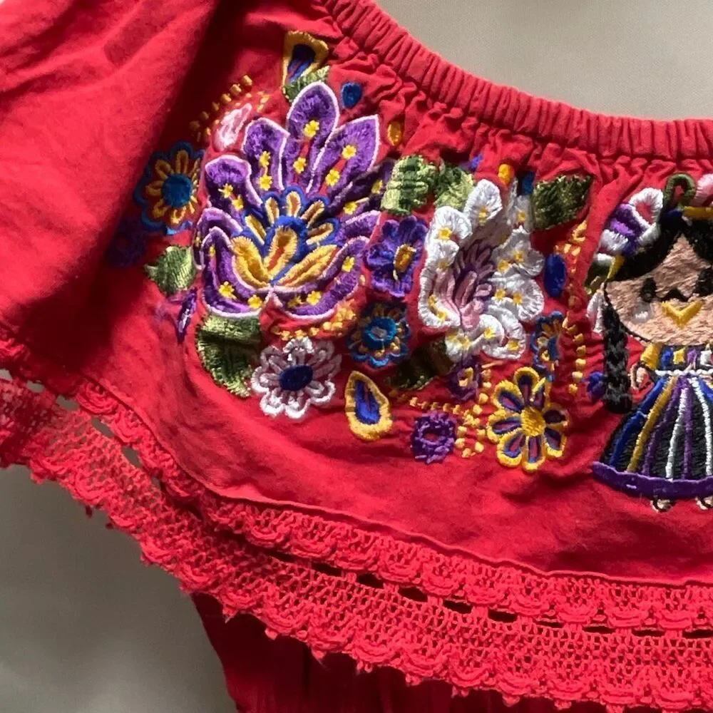 Mexican embroidered dress Campesino/ peasant dress off shoulders size XS
